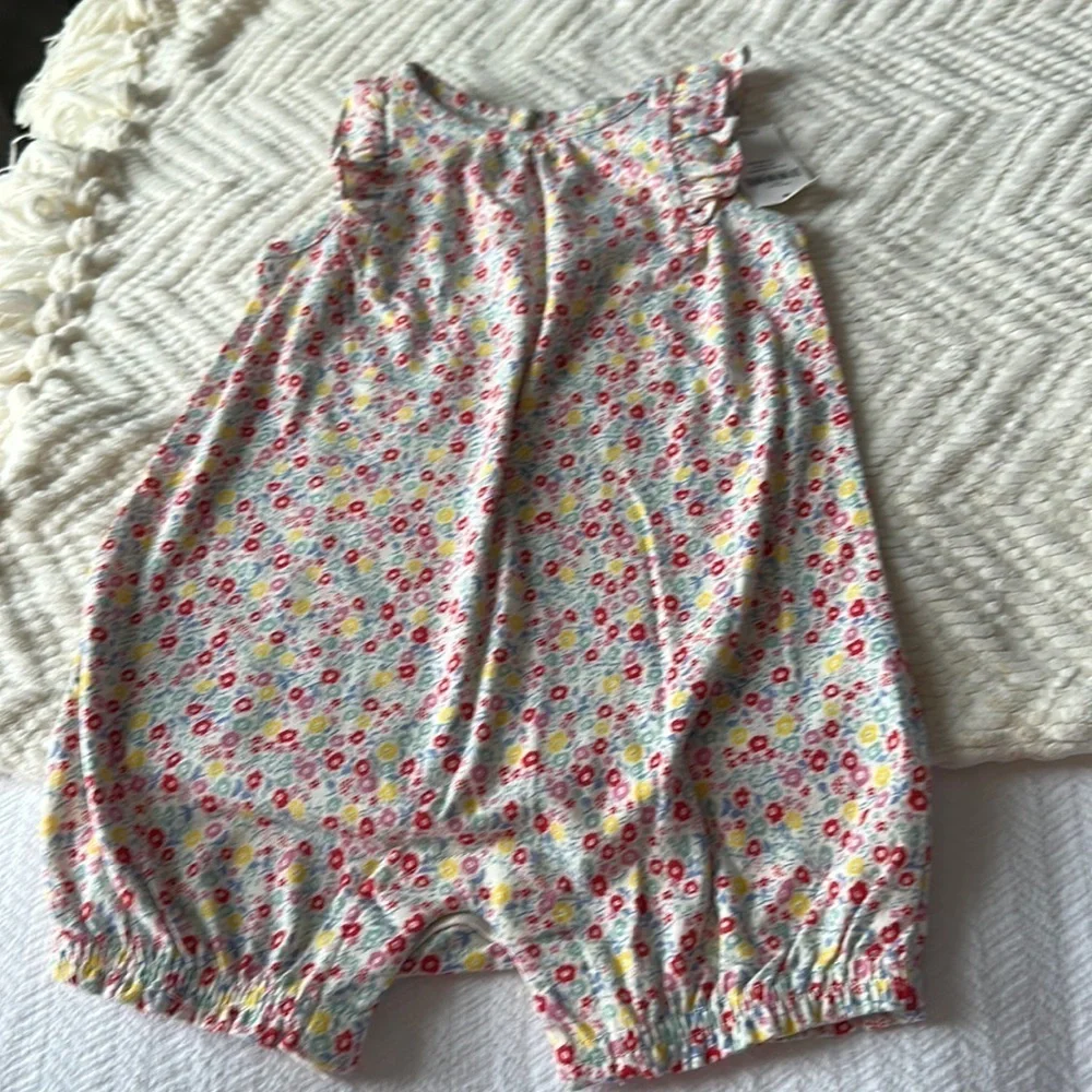 Baby Gap Floral Romper NWT 6-12 Months